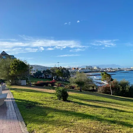 Luxury Orlando Адехе